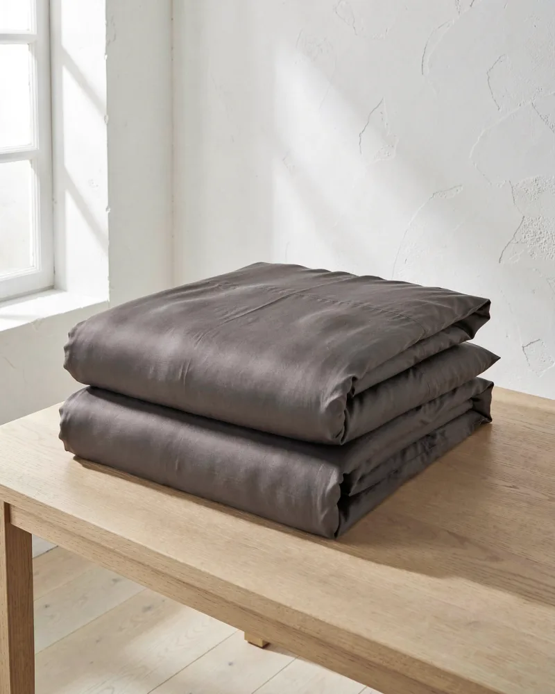 Noir Egyptian Sateen Bedding Set — folded